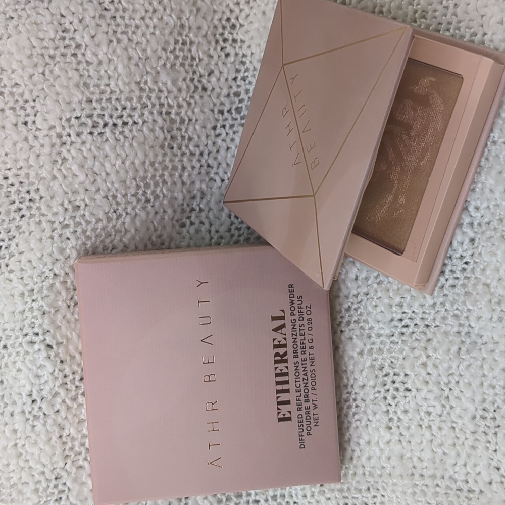 ĀTHR BEAUTY Ethereal Diffused Reflections Bronzing Powder, 8g/0.28oz